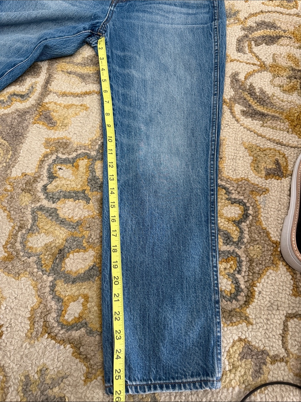 Madewell Stovepipe Straight-Leg Jeans in Medium Blue Wash - Picture 7 of 7